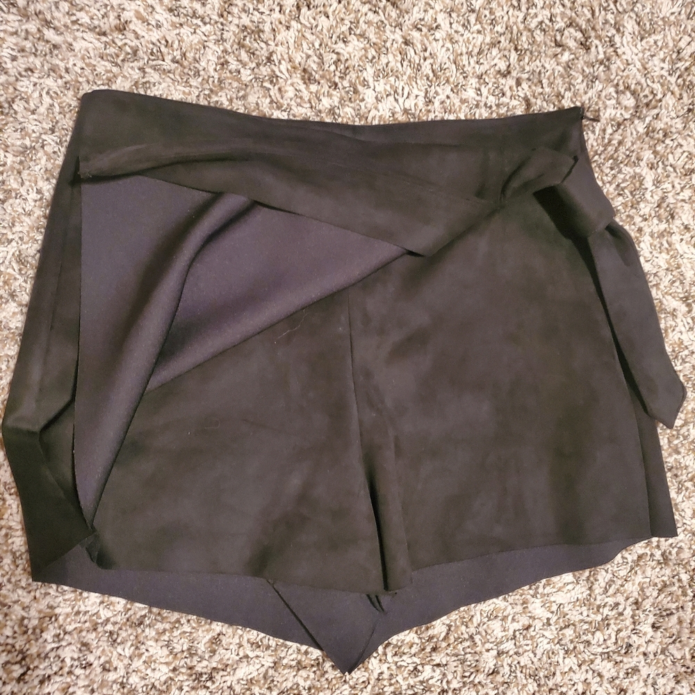 Zara Faux Suede Skort with Side Knot - Picture 3 of 11